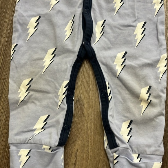 Monica & Andy 6-9 - Picture 2 of 4